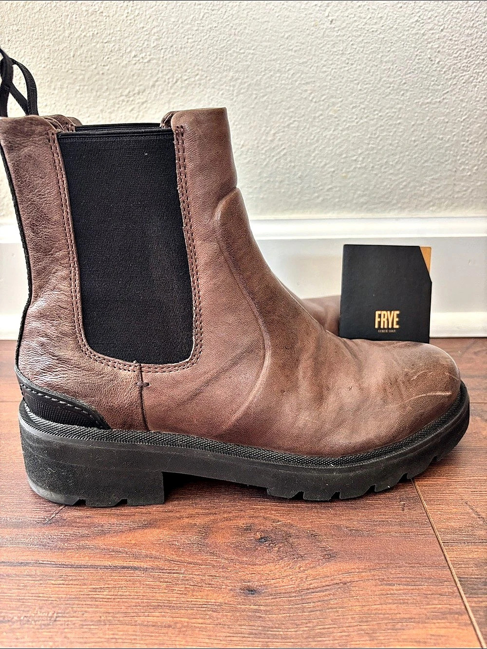 FRYE Allison Lug Chelsea Boot Cement Brown